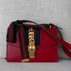 Authentic Gucci Red Sylvie shoulder crossbody Bag with Gold Chain hardware